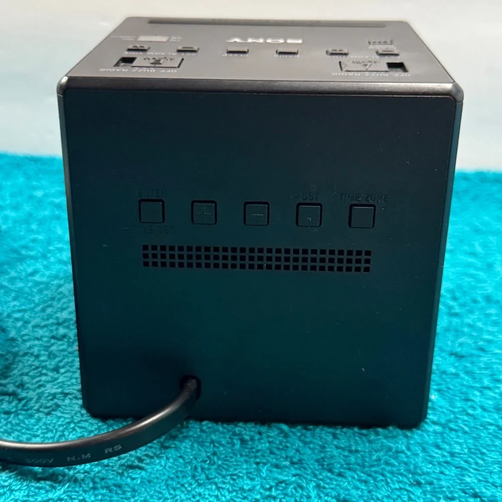 Sony Dream Machine ICF-C1T Dual Alarm Clock Radio AM/FM Black Mirror Cube